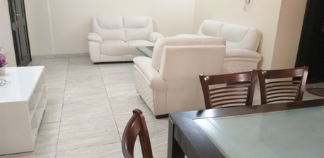 Bhd 300/month, Furnished, 2 Br, Well Furnished Family Apartment: Balcony. Closed Kitchen :gas Facility. Pool.gym:tony