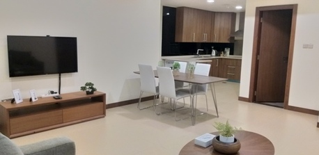 Bhd 300/month, Furnished, 1 Br, Spacious Modern Apartment: Balcony. Internet. Housekeeping.parking Etc: Tony