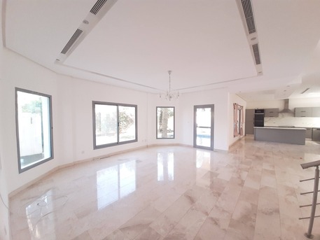 Bhd 1100/month, 3 Br, 300 Sq. Feet, Modern Villa For Rent In Janabiya