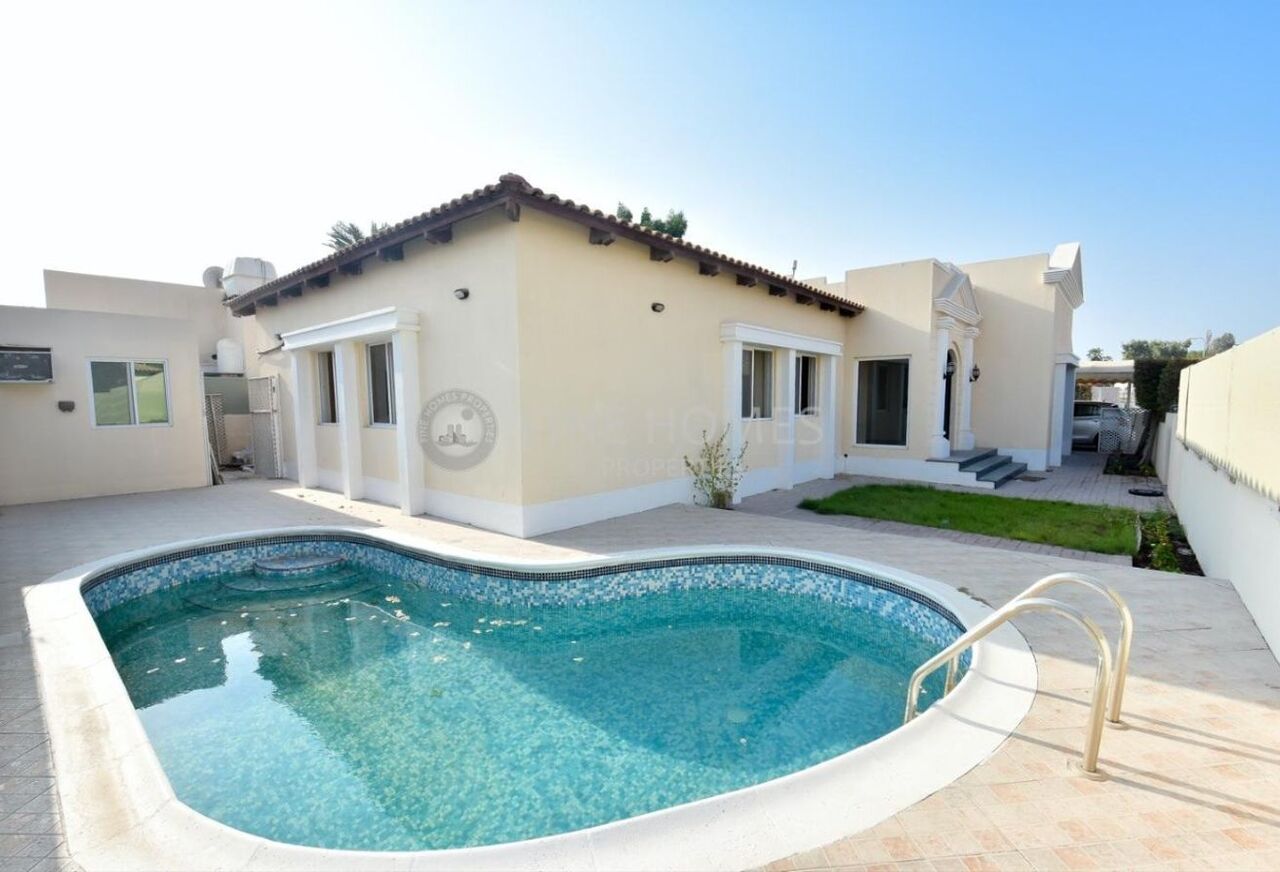 Bhd 600/month, Ample Facilities, Private Pool, Single Storey