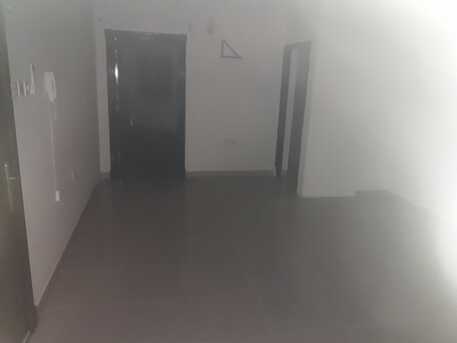 Bhd 230/month, 3 Br, 170 Sq. Meter, 3 Bhk Unfurnished Flat Available In Ummalhassam Call Aleena