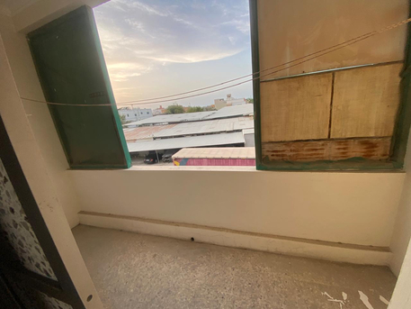Bhd 200/month, 4 Br, 4 Bhk Apt For Rent At Duraz