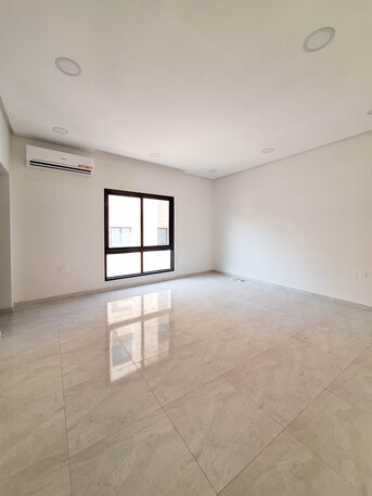 Bhd 375/month, 3 Br, For Rent A New Semi Furnished Flat In Zinj Area