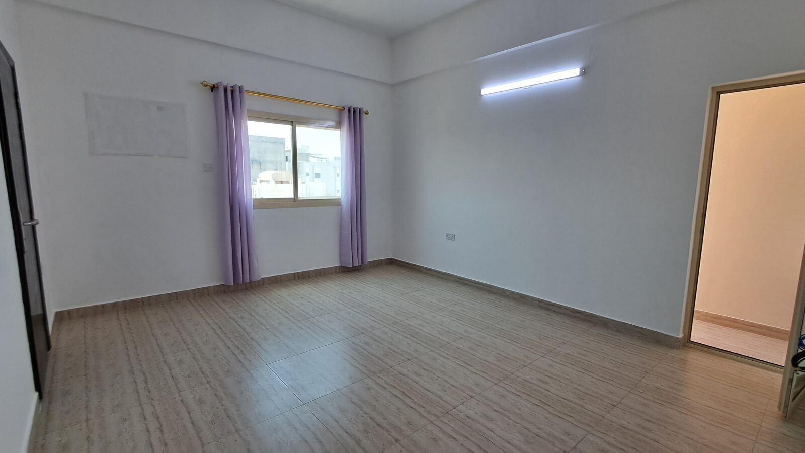 Bhd 300/month, 2 Br, Un Furnished Flat In Adliya With  Electricity