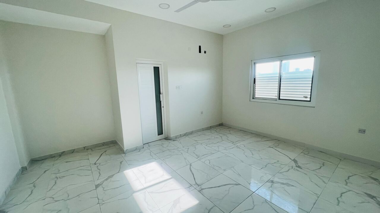 Bhd 225/month, 3 Br, Unfurnished Apartment For Rent In Sanabis
