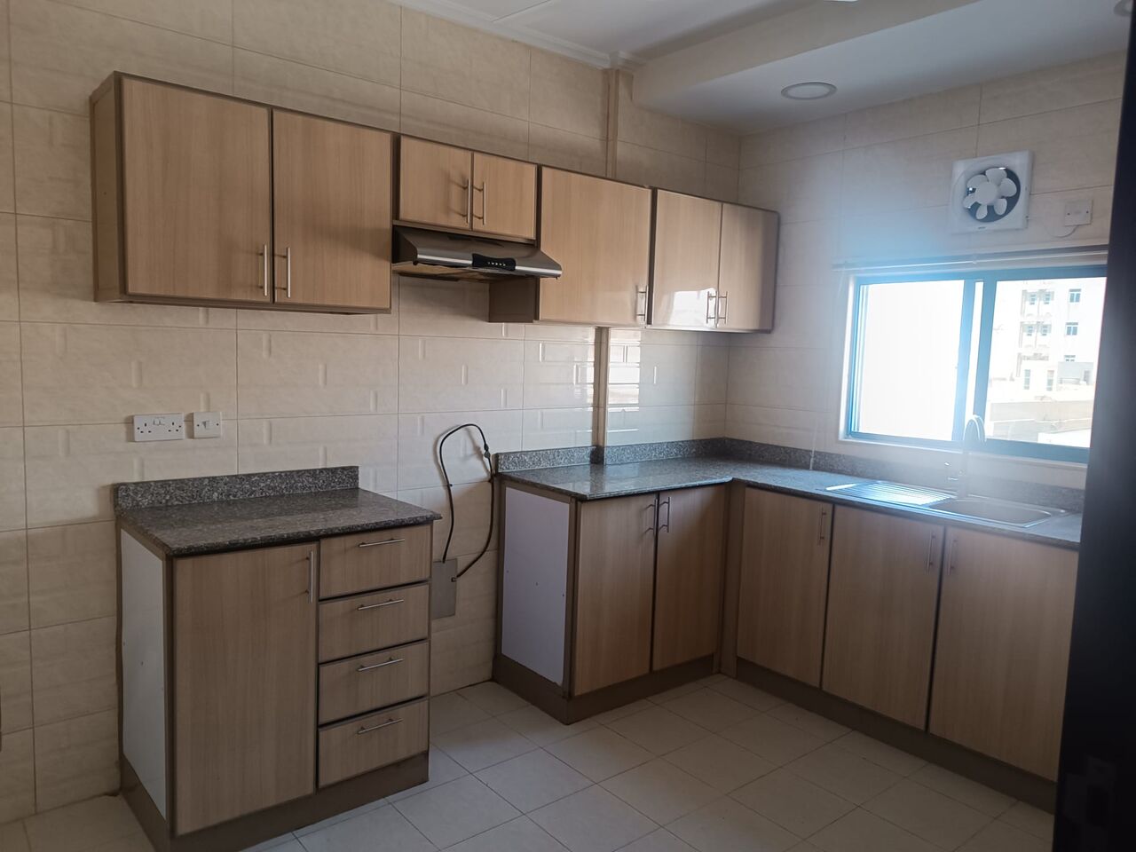 Bhd 220/month, 2 Br, 2 Bhk/ Semi Furnished/ Ac Provided/ Without Ewa /rent 220 Bd