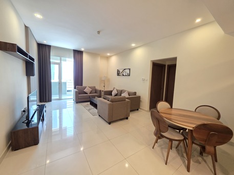 Bhd 380/month, Furnished, 2 Br, Luxury 2 Bhk Flat | Balcony | Wifi & Hk | Near Juffair Mall